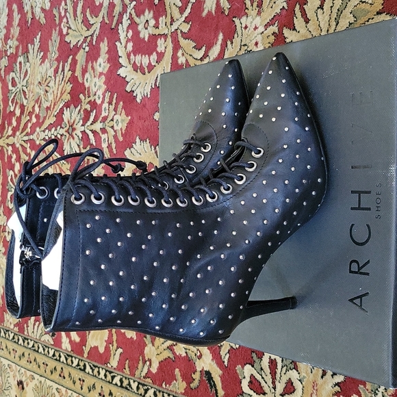 ARCHIVE Delancey studded leather booties sz 6 - Picture 2 of 5